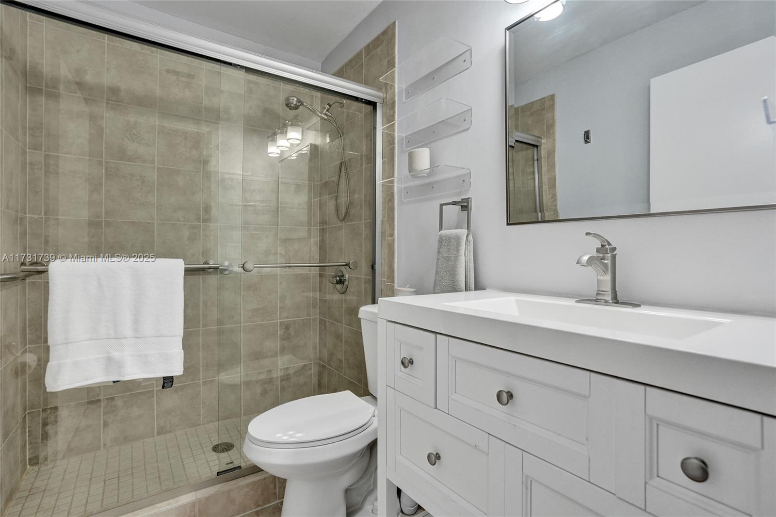 ARBOURS OF THE PALM BEACH - Residential
