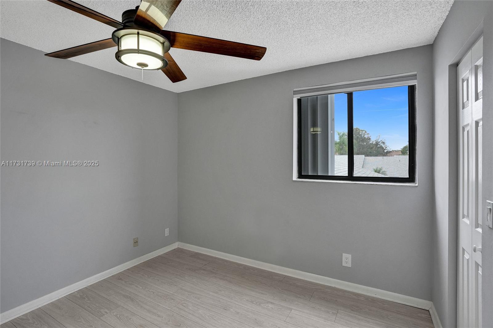 ARBOURS OF THE PALM BEACH - Residential