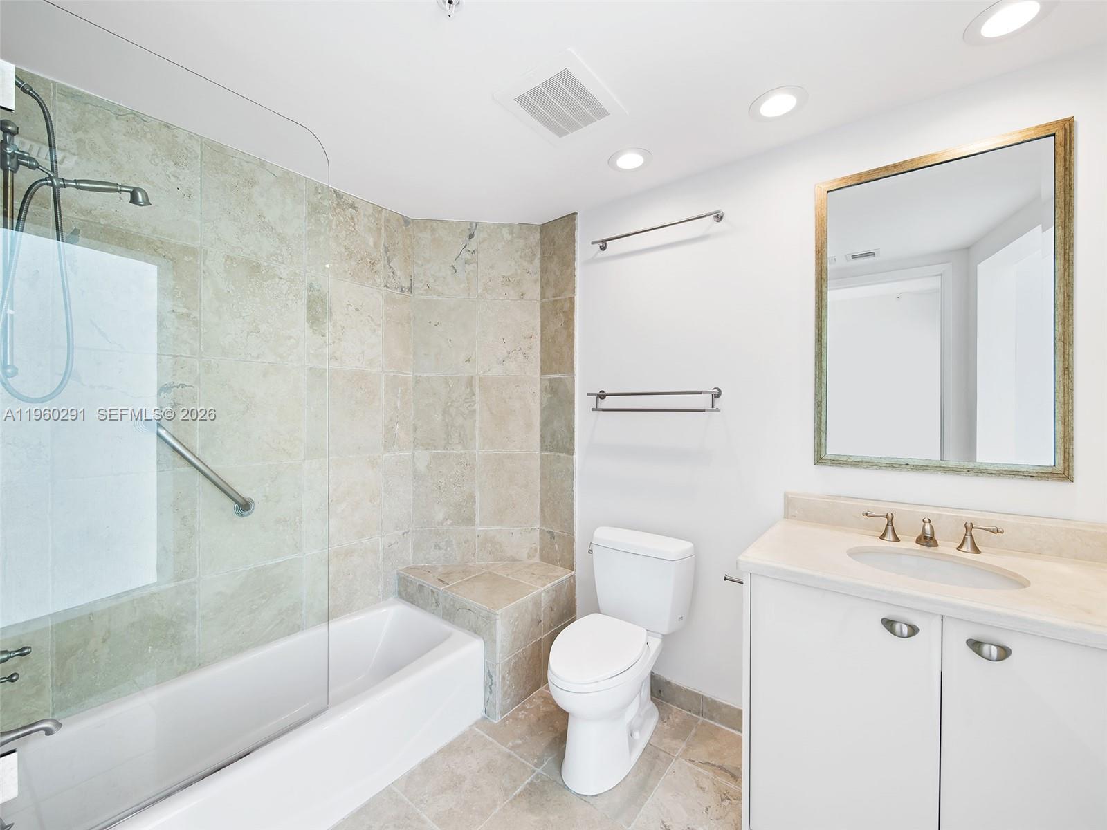 LAS OLAS RIVER HOUSE COND - Residential