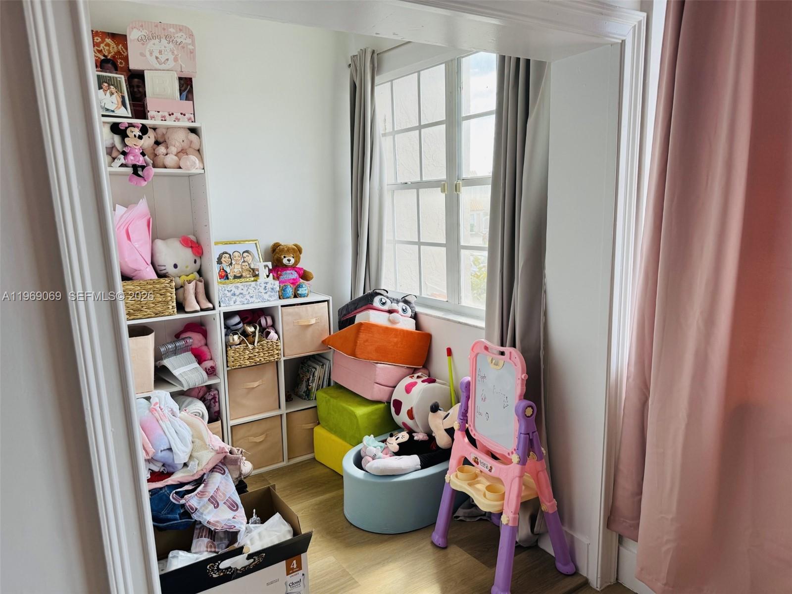 SUNSET HARBOUR SEC IV - Residential