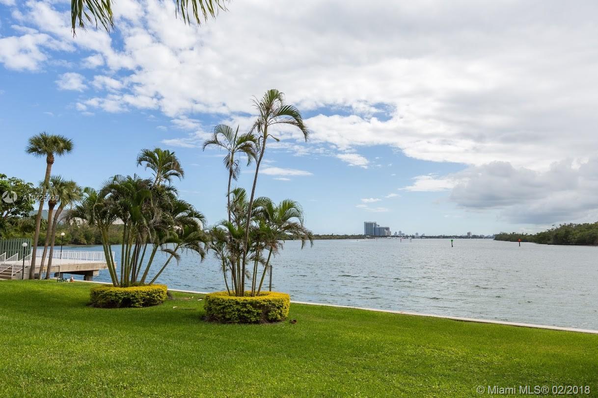 ARLEN HOUSE WEST CONDO - Residential