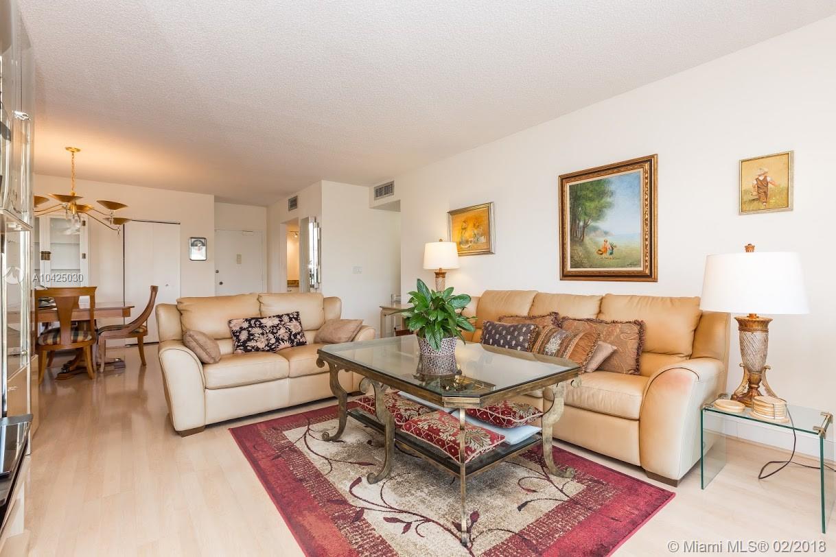 ARLEN HOUSE WEST CONDO - Residential