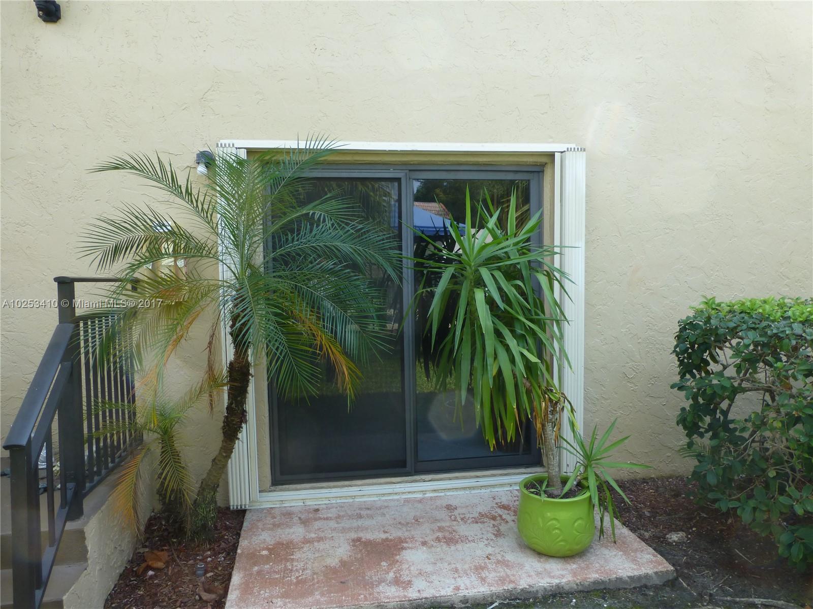 RACQUET CLUB 9 A NORTH - Residential Lease