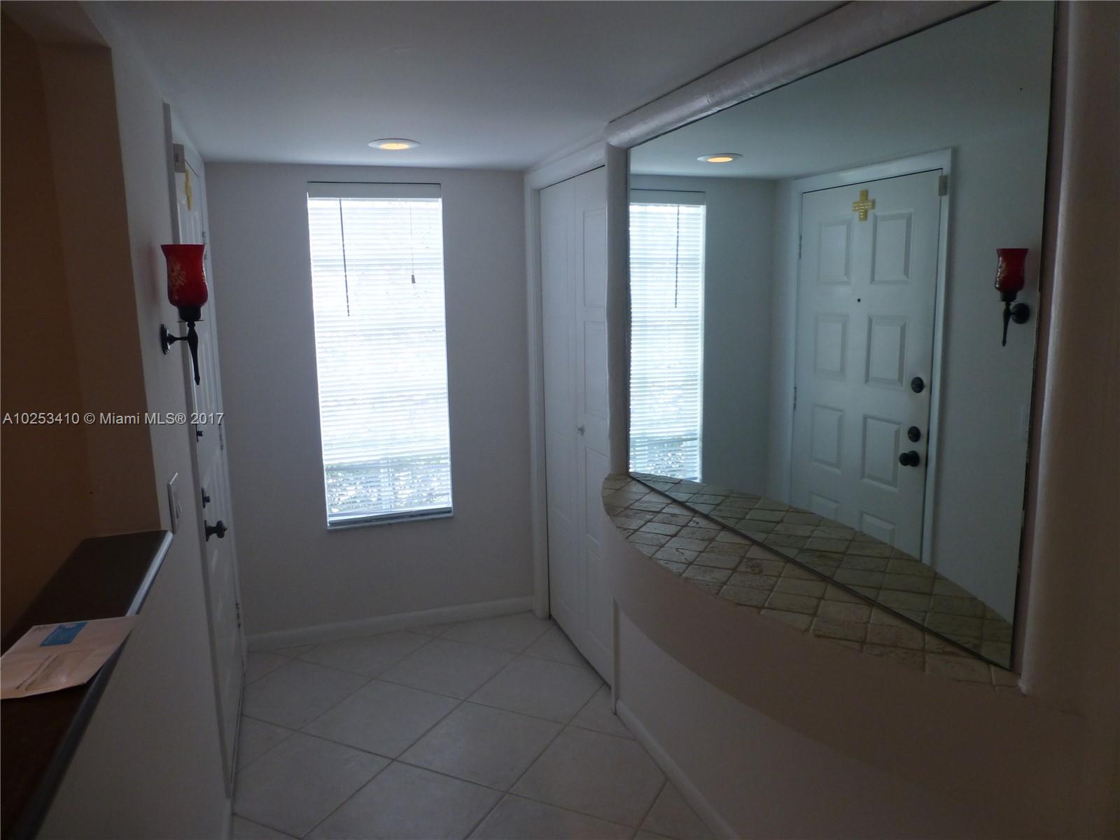 RACQUET CLUB 9 A NORTH - Residential Lease