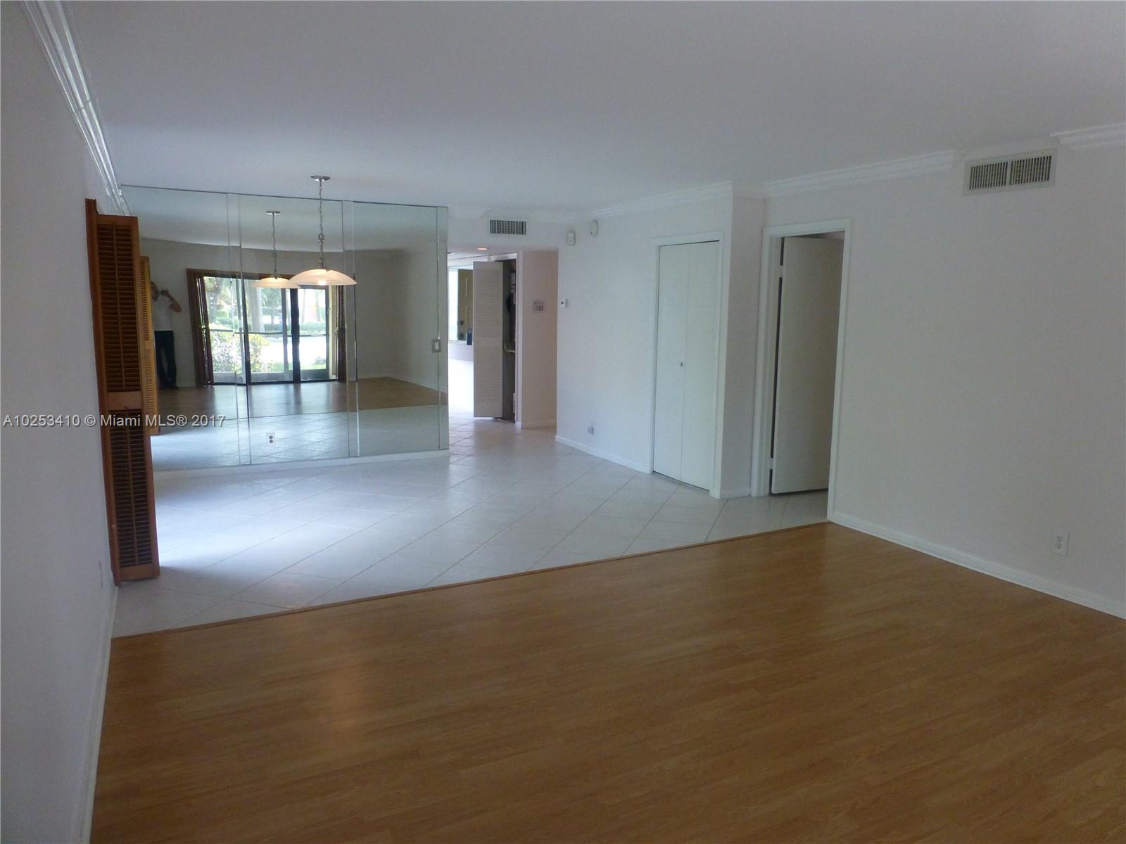 RACQUET CLUB 9 A NORTH - Residential Lease