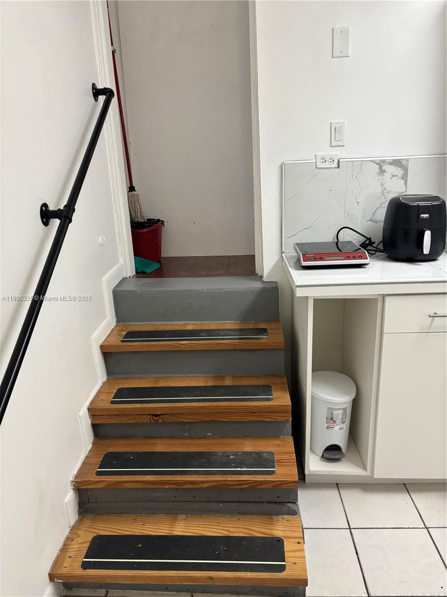 CAMBRIDGE LAWNS PARK - Residential Lease