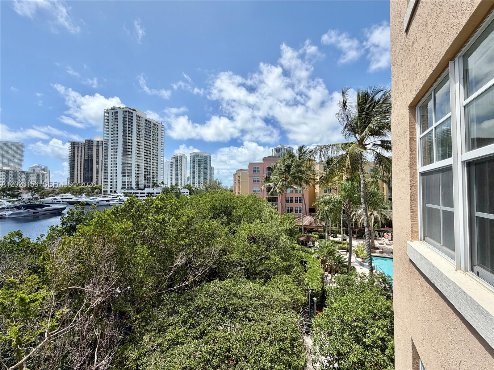 THE YACHT CLUB AT AVENTUR - Residential