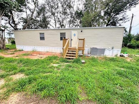 A home in Sebring