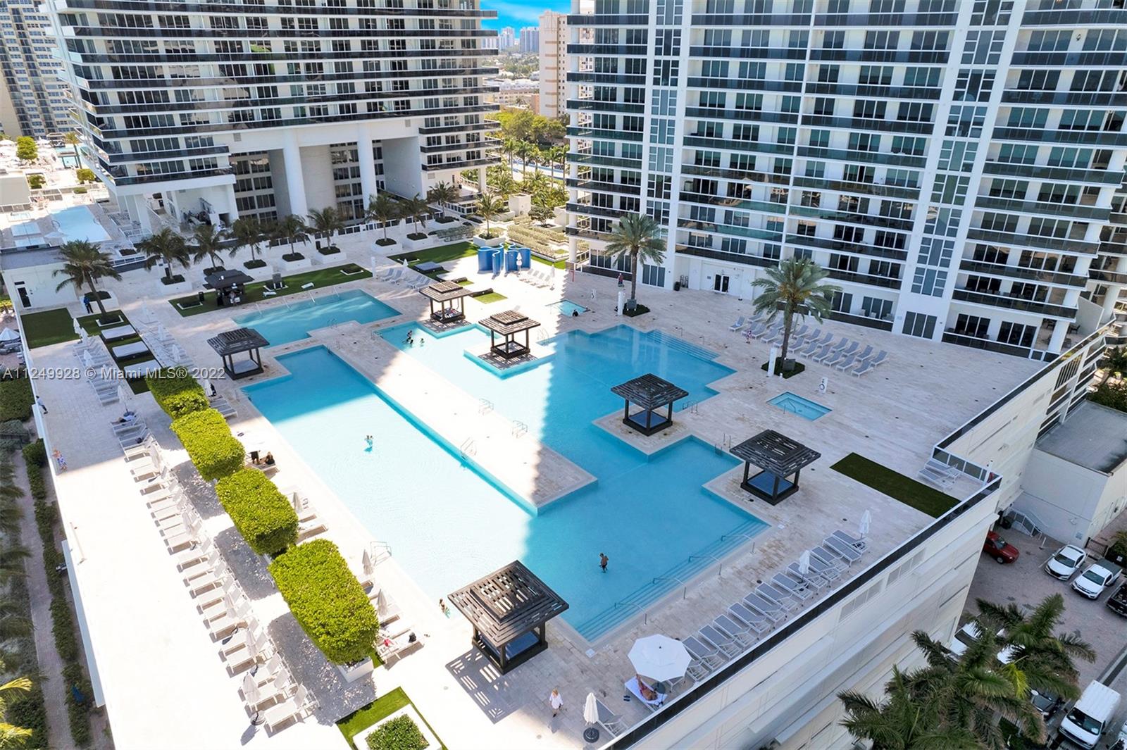 BEACH CLUB THREE CONDO - Residential Lease