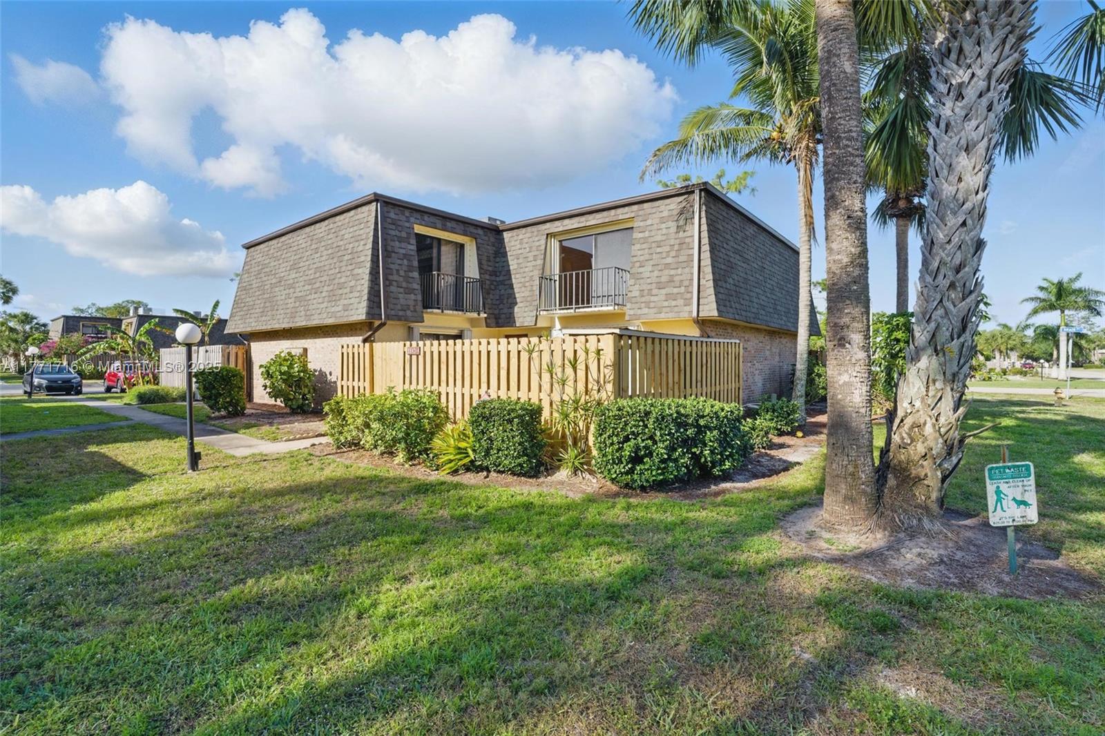 Property for Sale at 5540 Malt Dr 4, Fort Myers, Lee County, Florida - Bedrooms: 2 
Bathrooms: 2  - $179,000