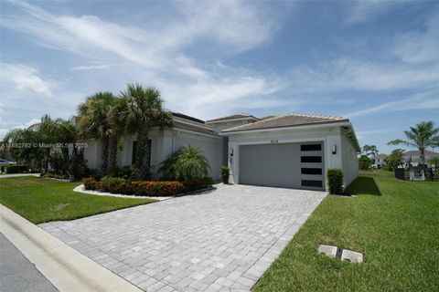 7315 Estero Dr Lake Worth FL 33463
