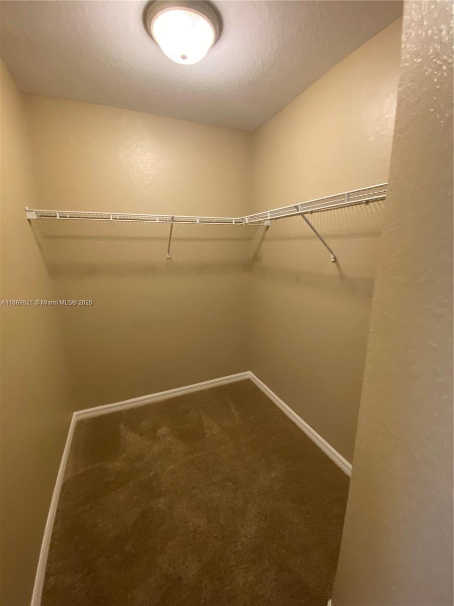 ROYAL WOODS CONDOMINIUM - Residential