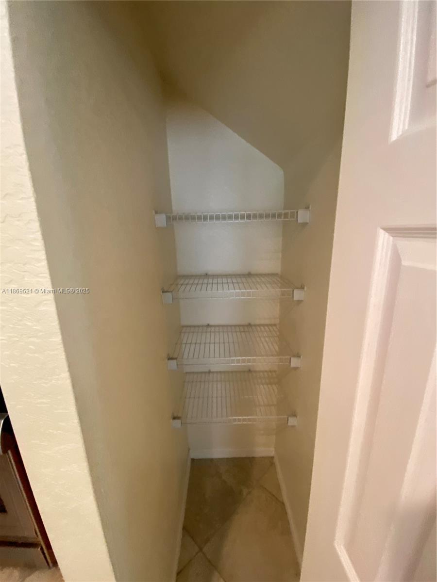 ROYAL WOODS CONDOMINIUM - Residential