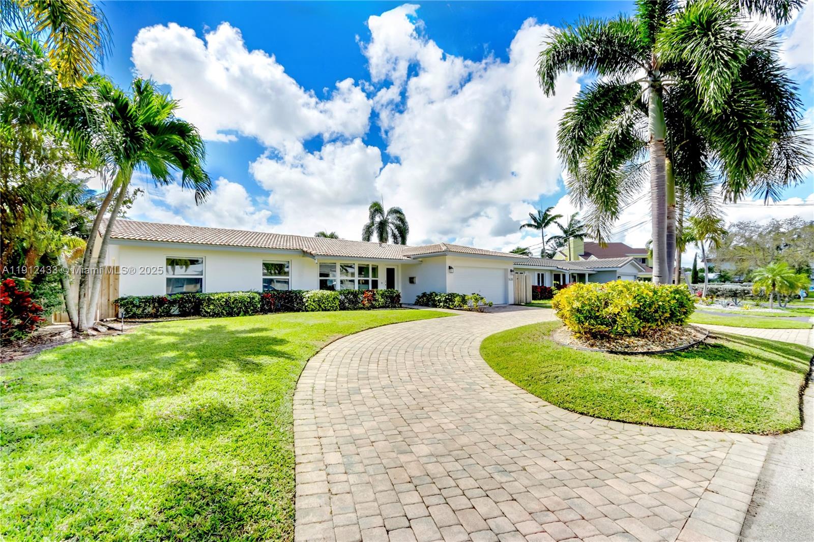 CORAL RIDGE ISLES - Residential