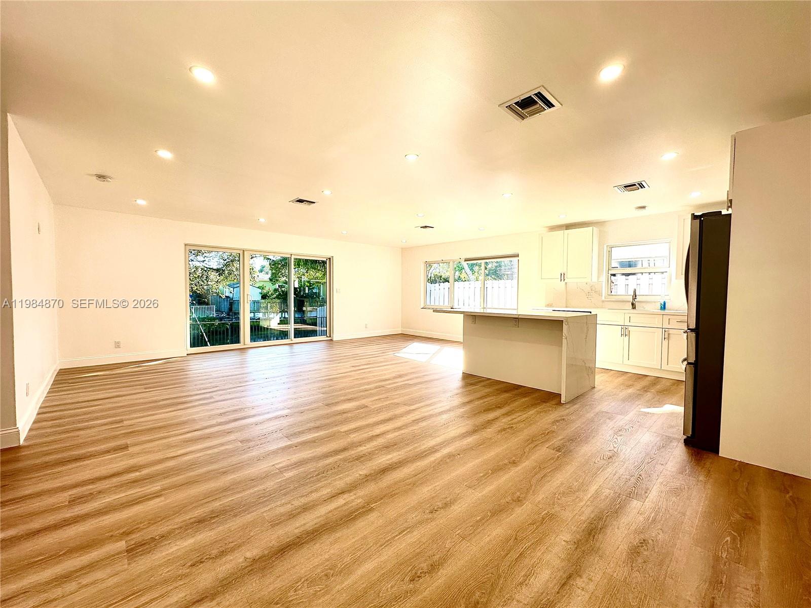 LAKEVIEW HEIGHTS NO 2 - Residential