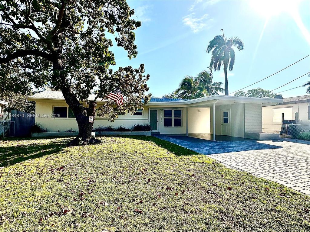 Photo of 3042 Hayes St, Hollywood, FL 33021 (MLS # A11984870)