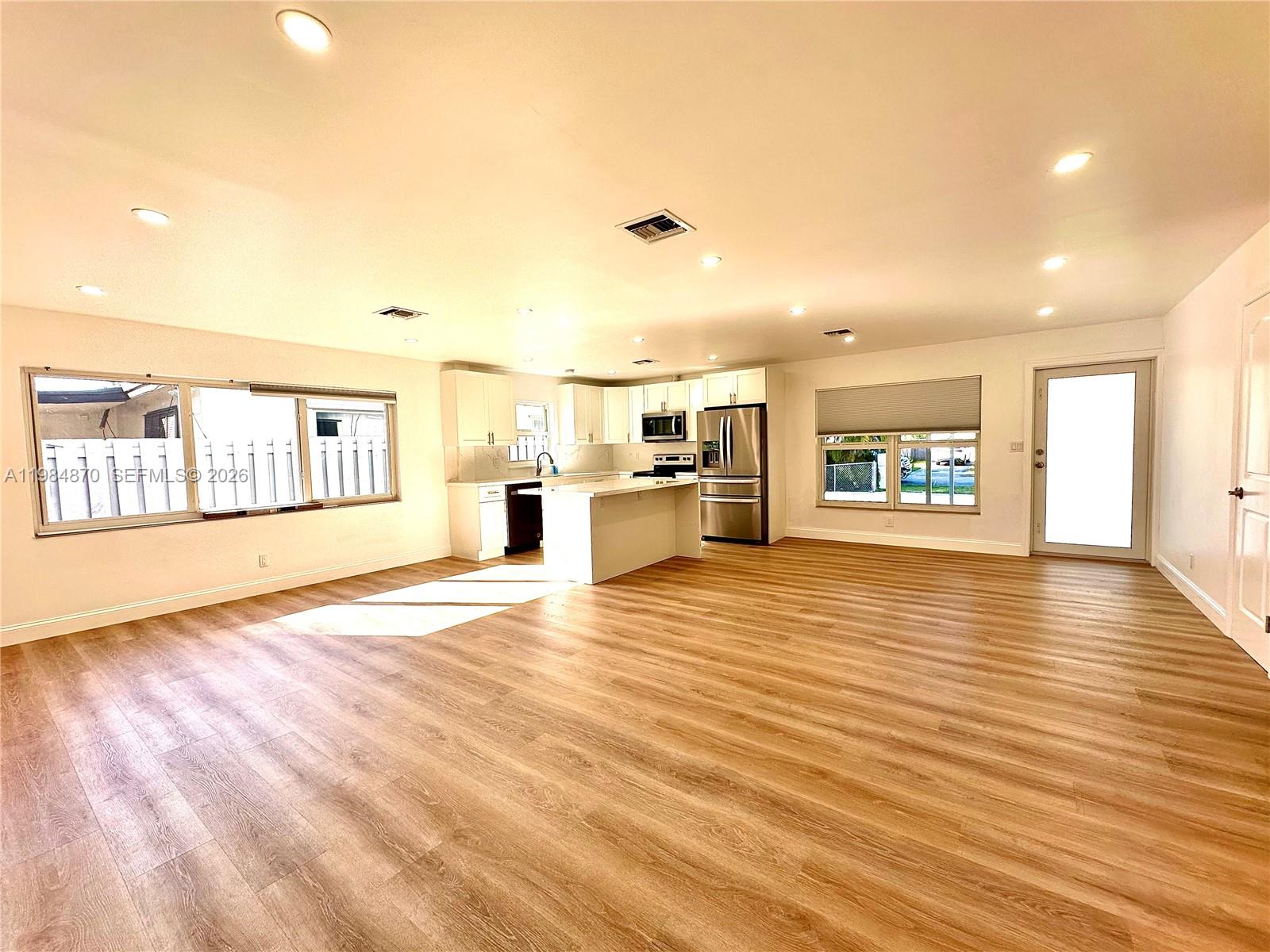 LAKEVIEW HEIGHTS NO 2 - Residential