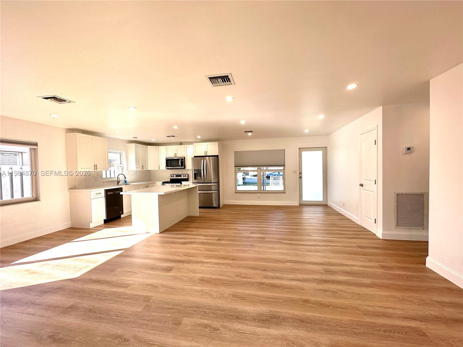 LAKEVIEW HEIGHTS NO 2 - Residential