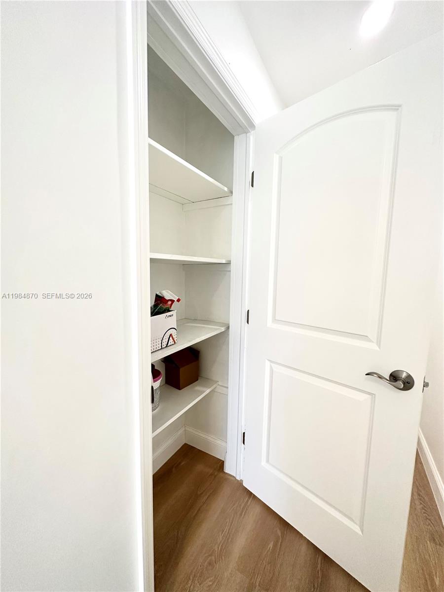 LAKEVIEW HEIGHTS NO 2 - Residential