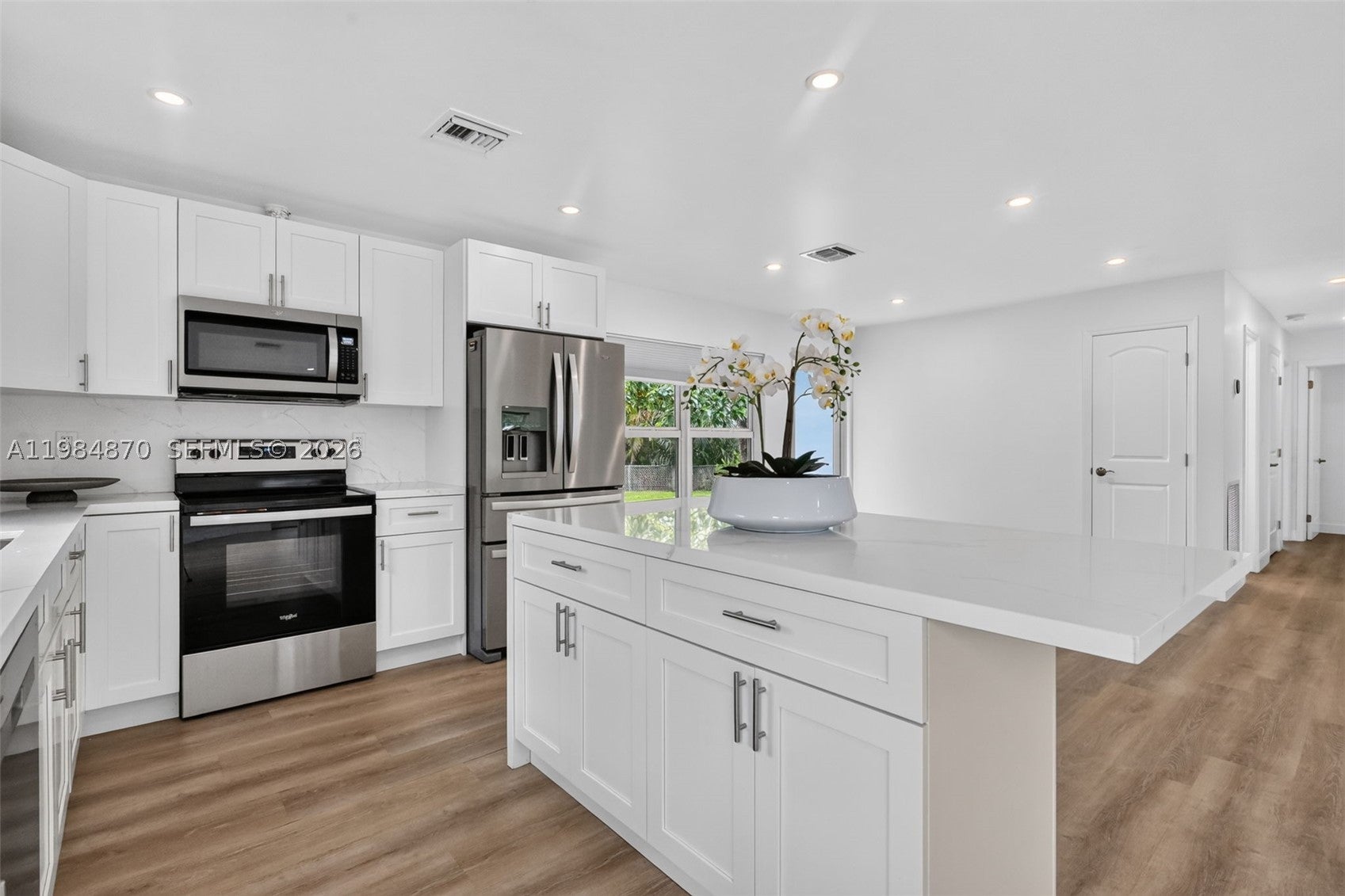 3042 Hayes St, Hollywood FL 33021