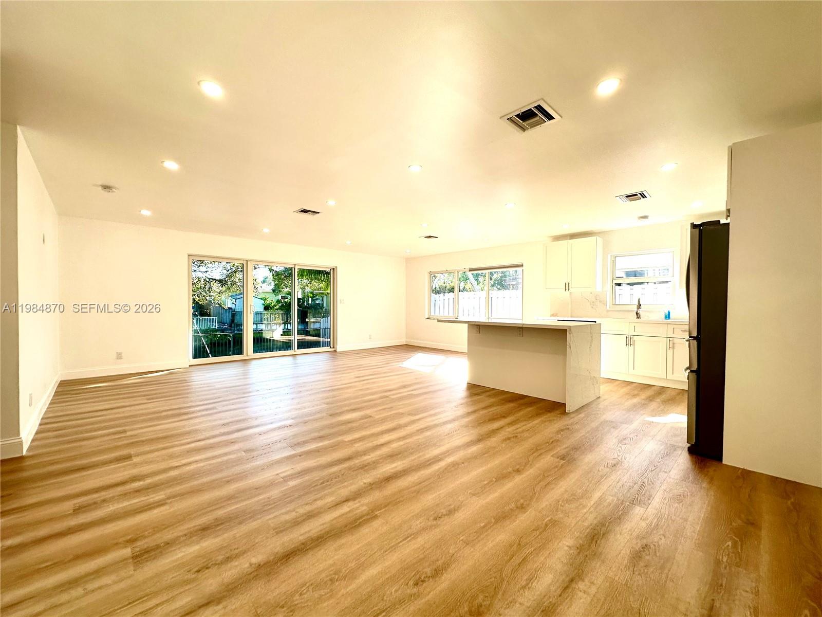 LAKEVIEW HEIGHTS NO 2 - Residential