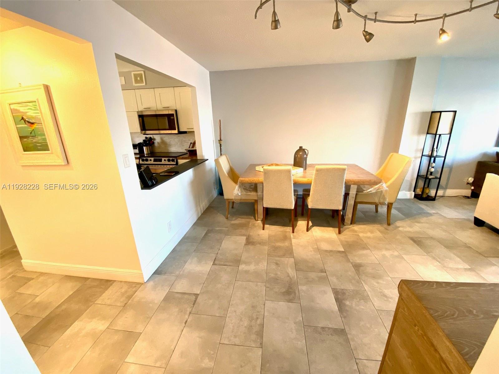 PARK LAYNE TOWERS CONDO - Residential
