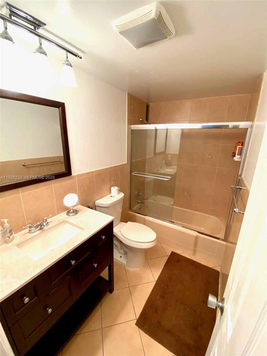 PARK LAYNE TOWERS CONDO - Residential