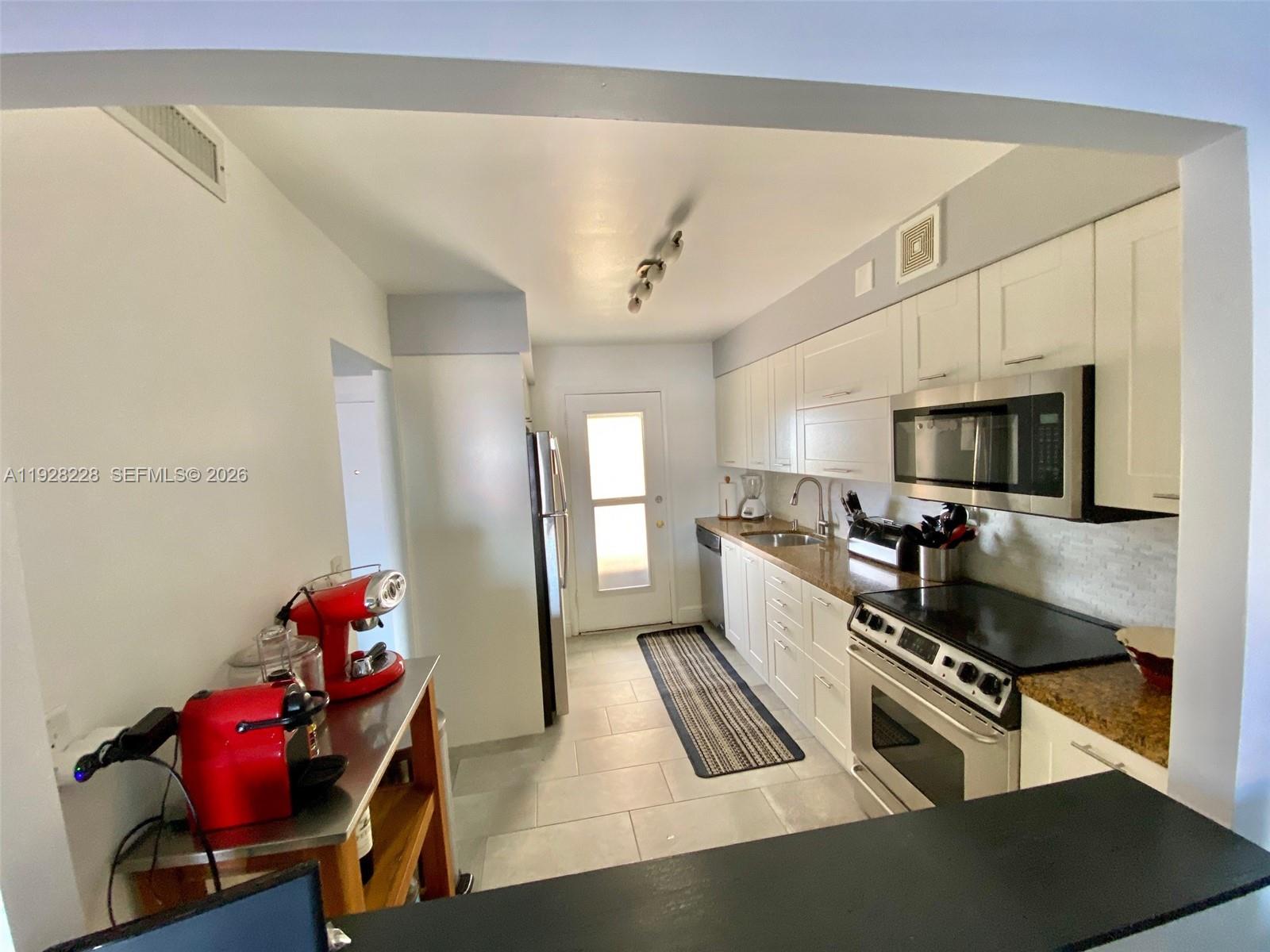 PARK LAYNE TOWERS CONDO - Residential
