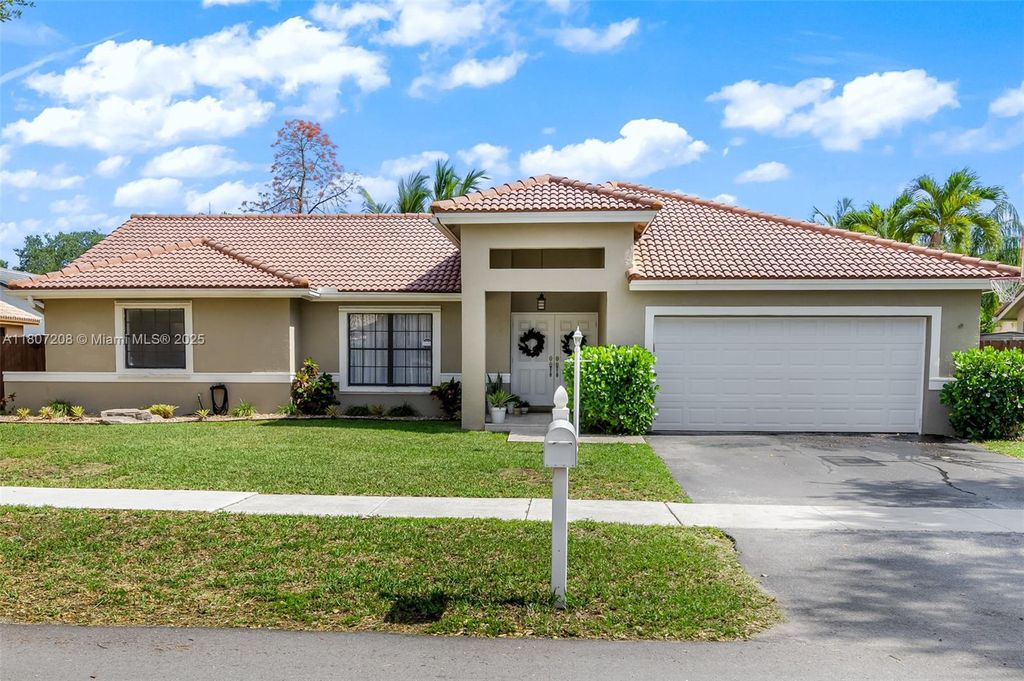 Photo of 15828 S Ashby Field Rd S, Davie, FL 33331 (MLS # A11807208)