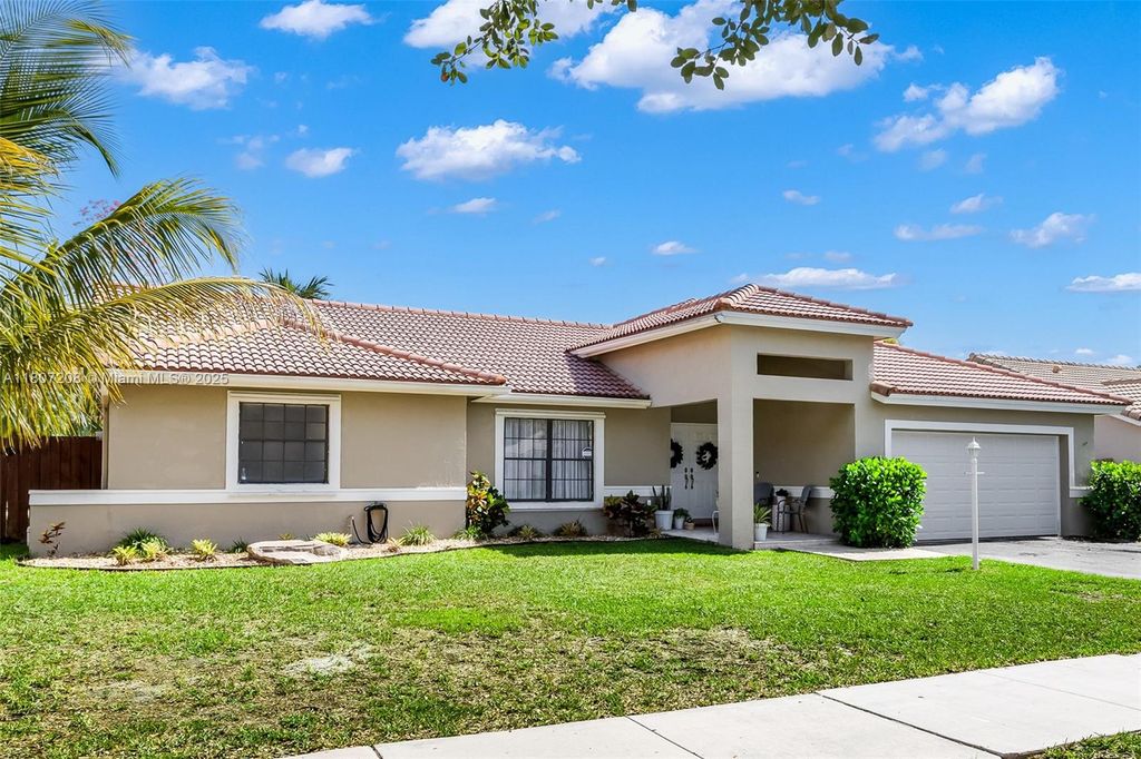 Photo of 15828 S Ashby Field Rd S, Davie, FL 33331 (MLS # A11807208)