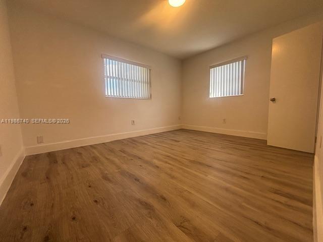 ROYALE GREEN SEC 3 - Residential