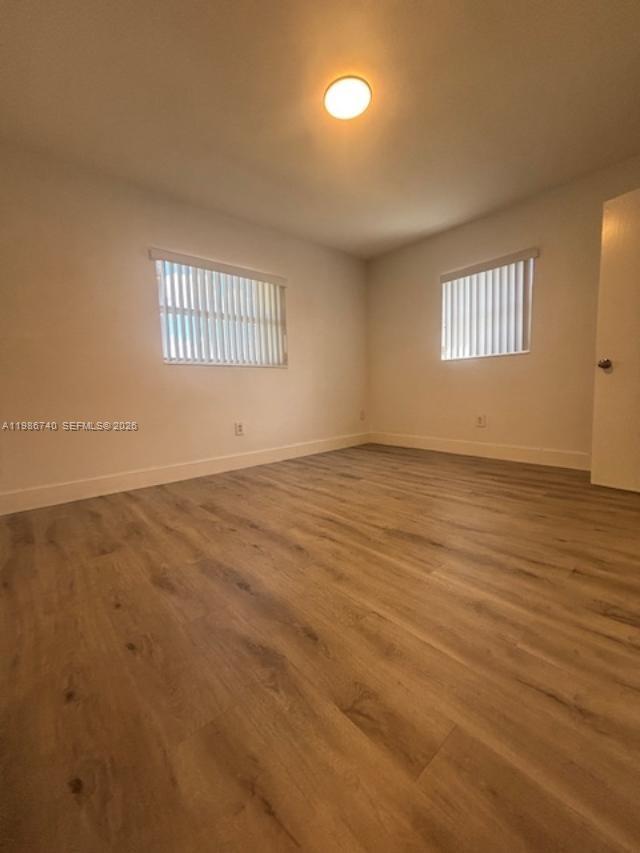 ROYALE GREEN SEC 3 - Residential