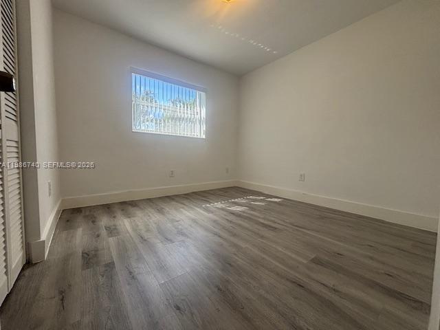 ROYALE GREEN SEC 3 - Residential