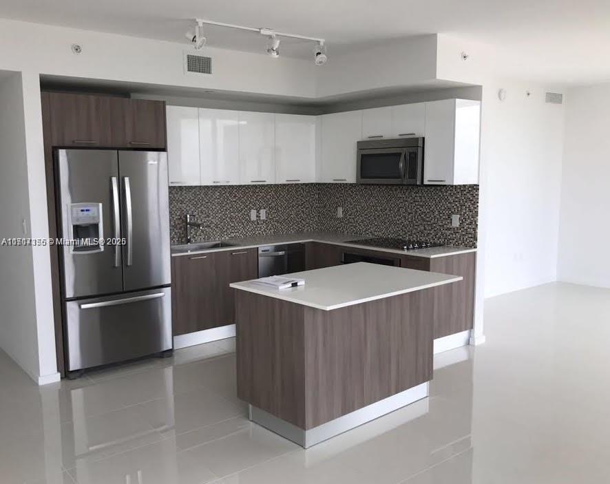 5252 PASEO CONDO - Residential