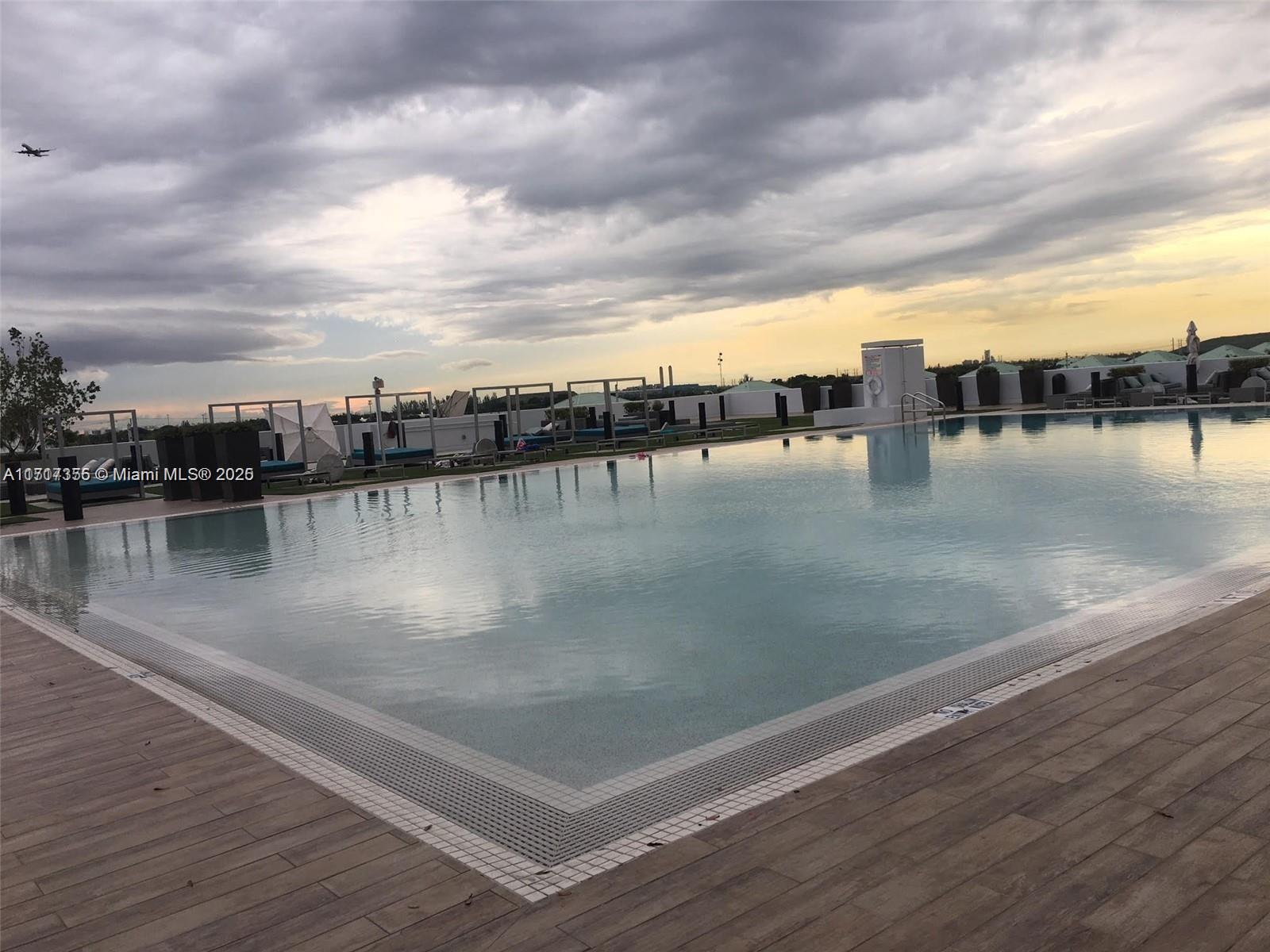 5252 PASEO CONDO - Residential