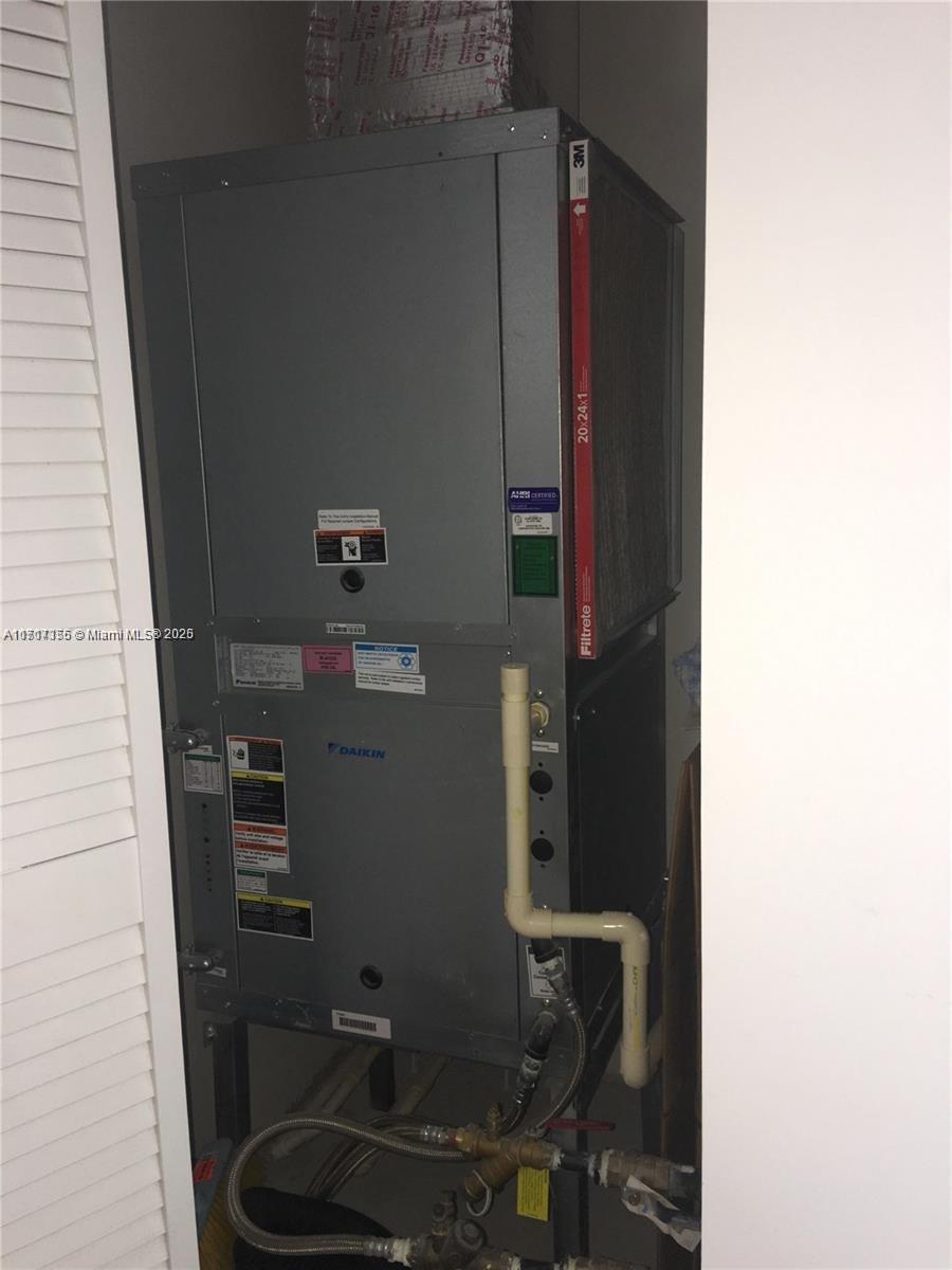 5252 PASEO CONDO - Residential