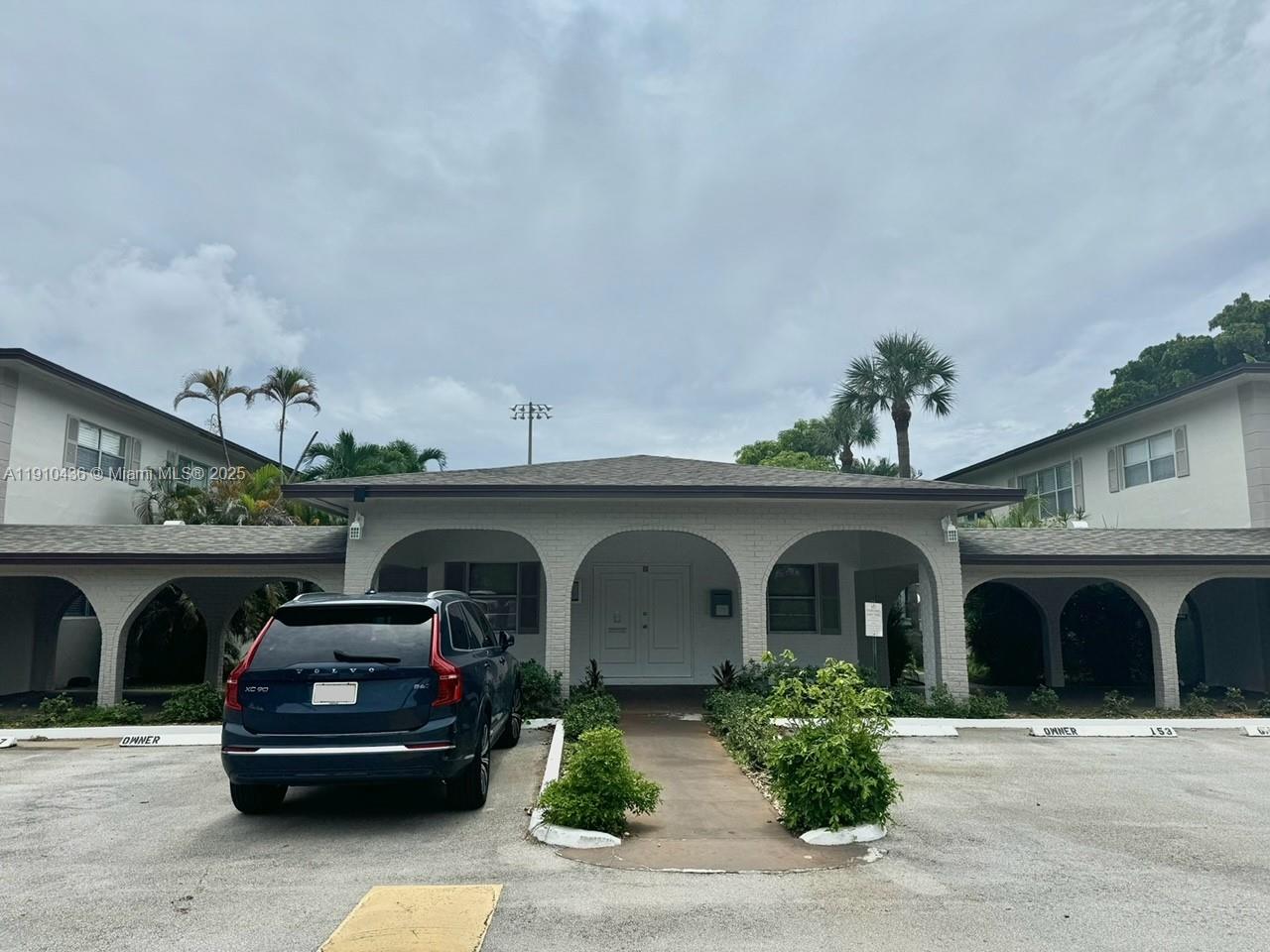 SEQUOIA GARDENS I CONDO - Residential