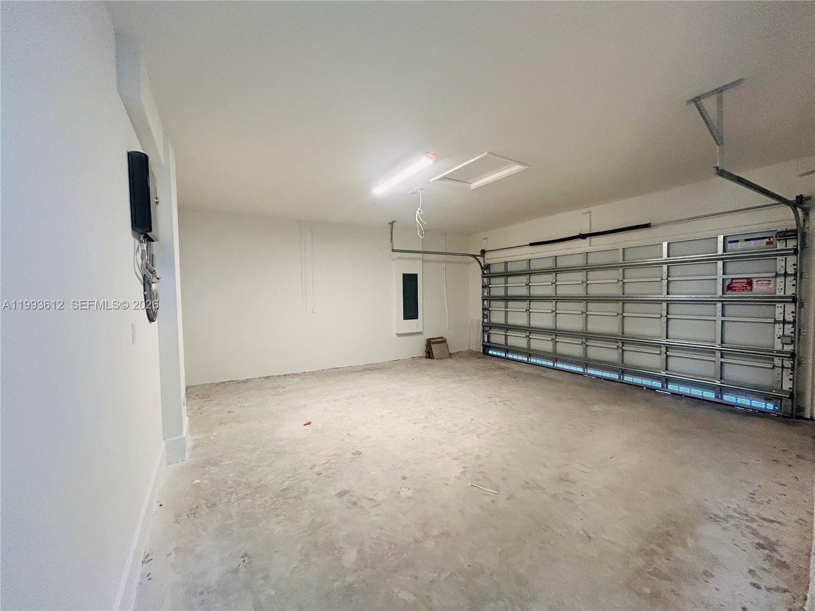 ACACIA GROVES - Residential Lease