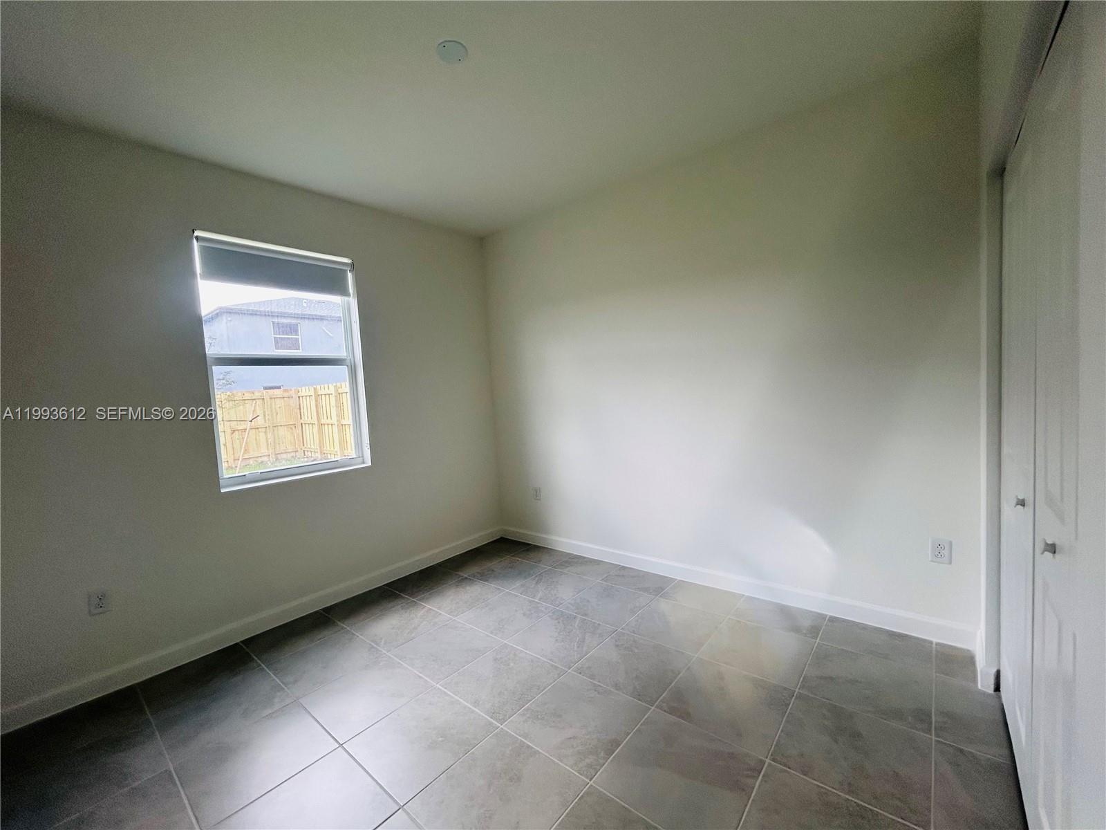 ACACIA GROVES - Residential Lease