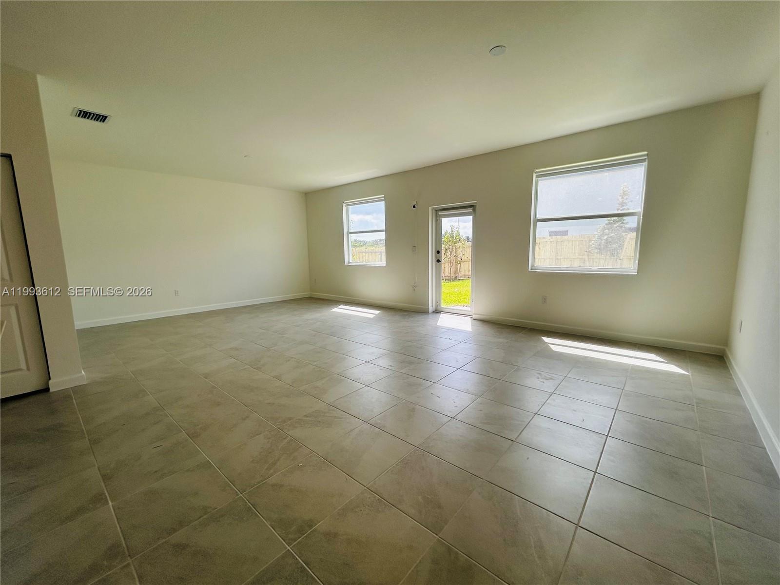 ACACIA GROVES - Residential Lease