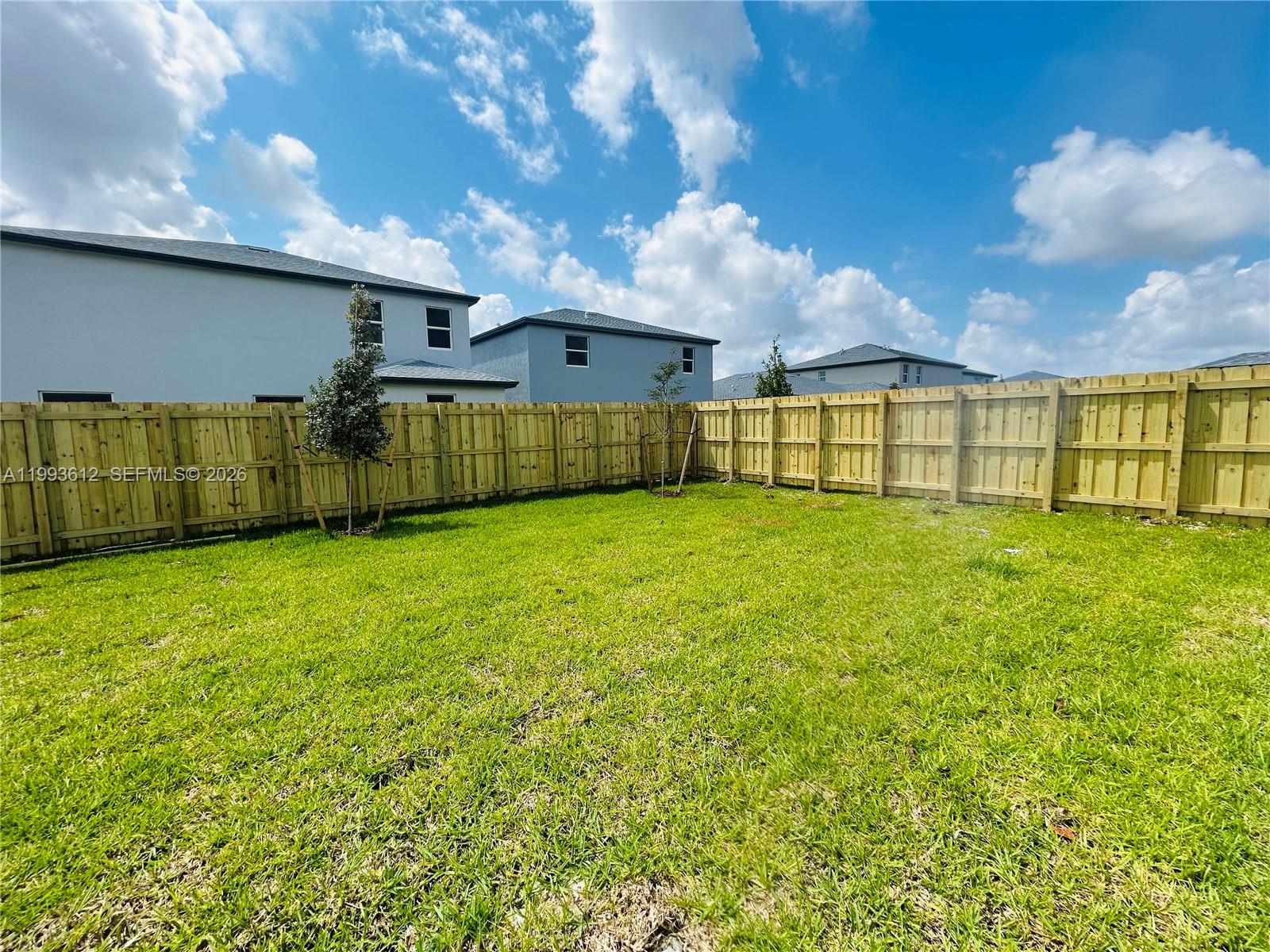 ACACIA GROVES - Residential Lease