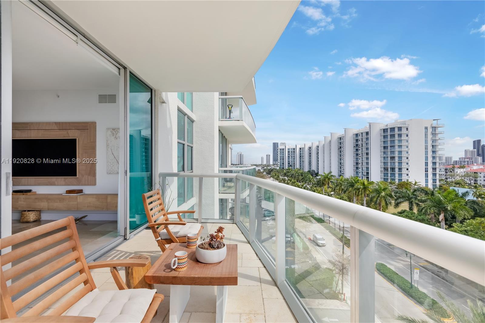 THE ATRIUM AT AVENTURA CO - Residential