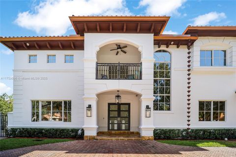 16763 NW 77th Path Miami Lakes FL 33016