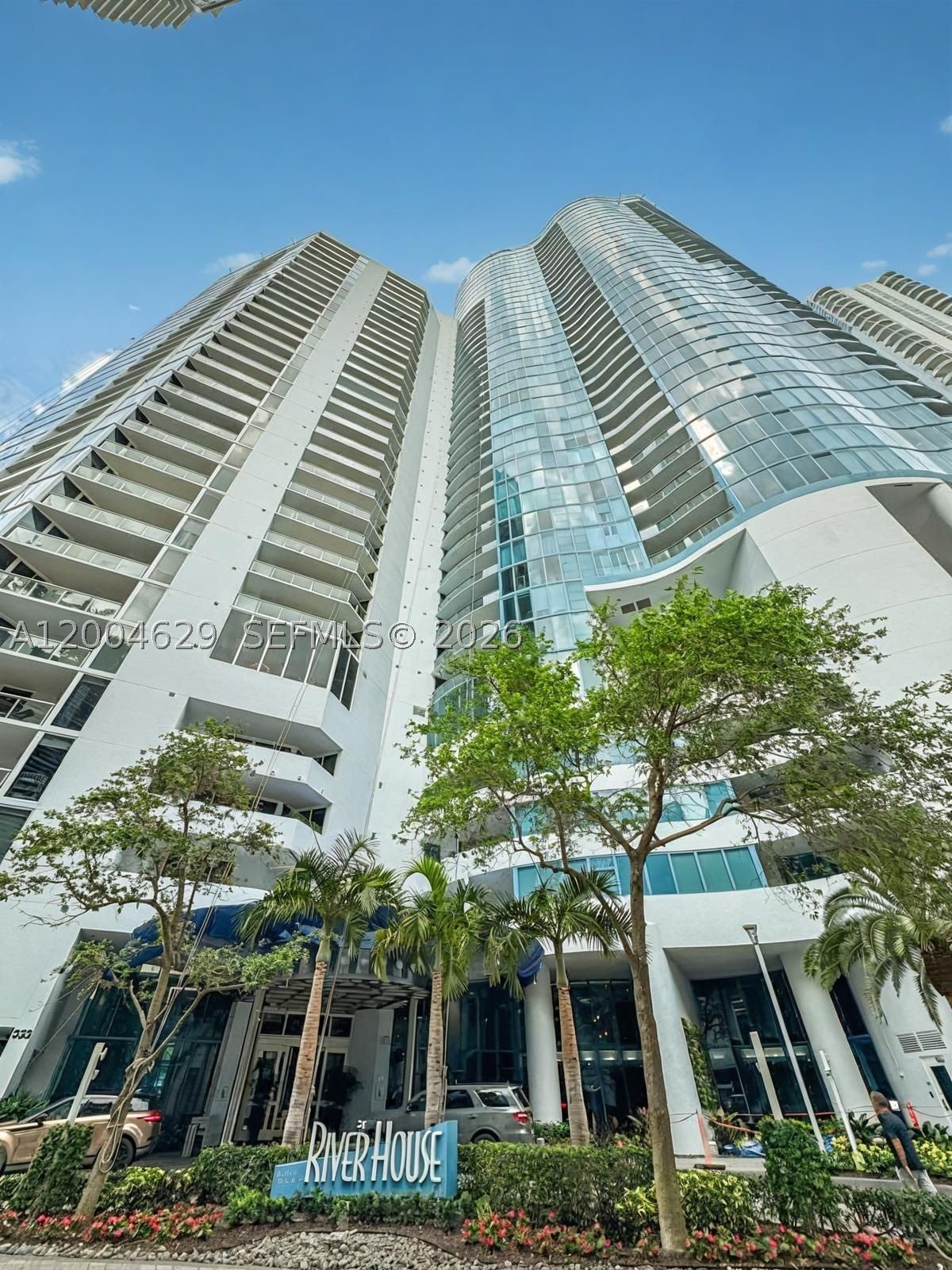333 Las Olas Way