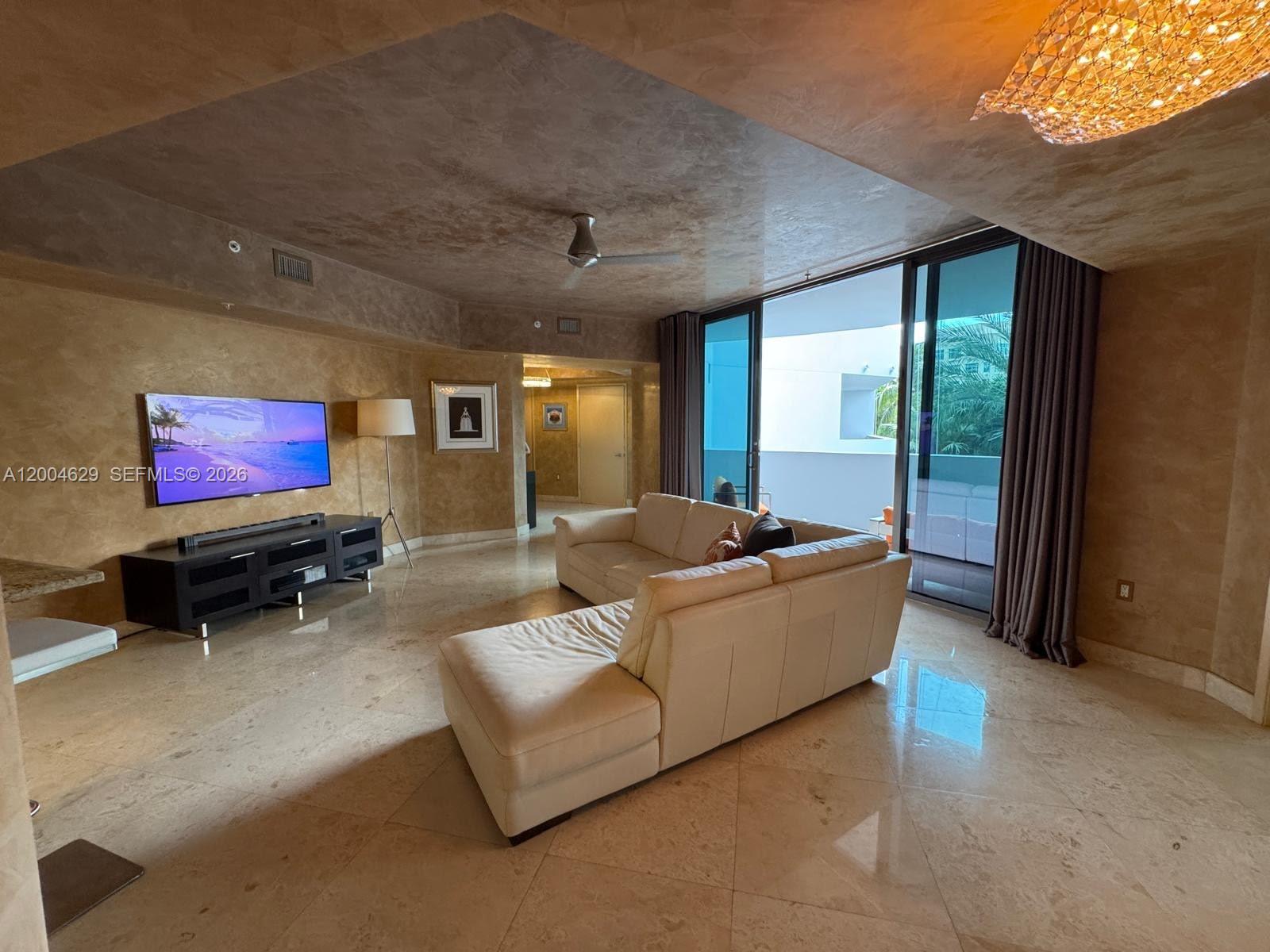 LAS OLAS RIVER HOUSE COND - Residential