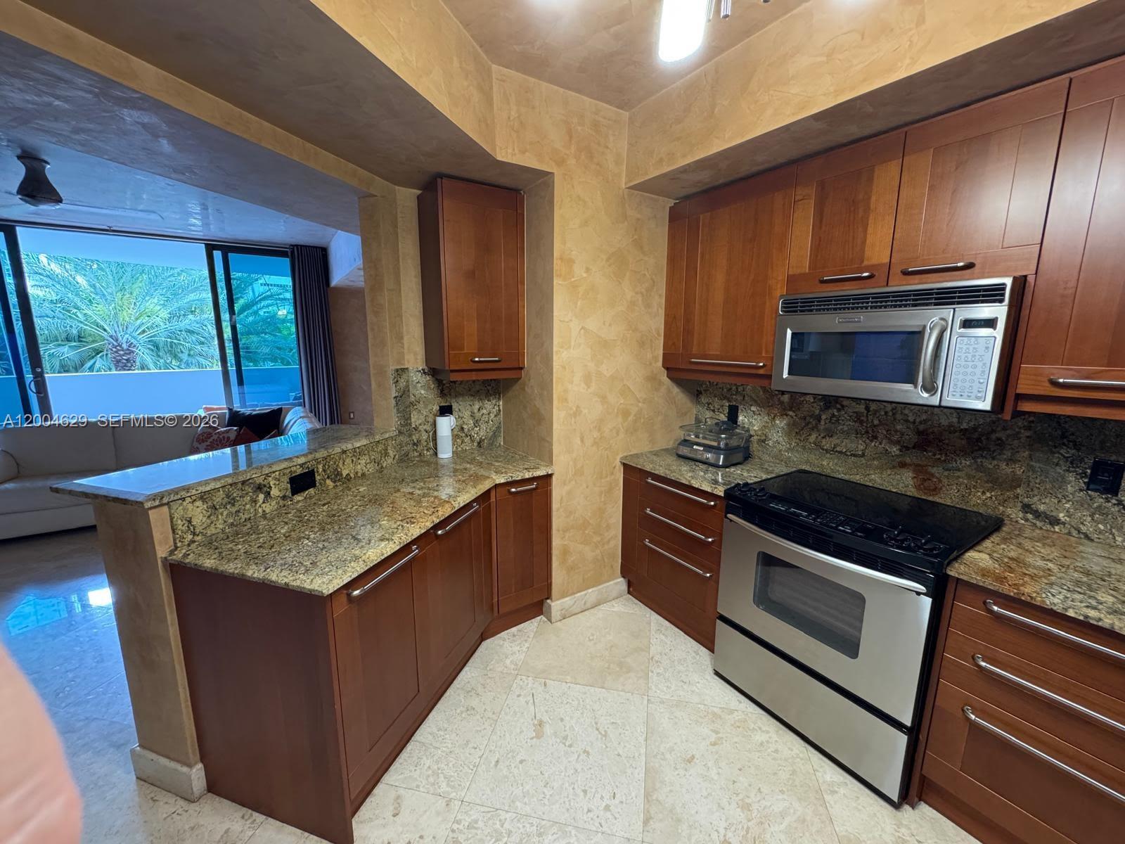 LAS OLAS RIVER HOUSE COND - Residential