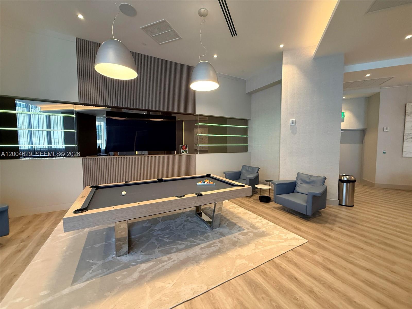 LAS OLAS RIVER HOUSE COND - Residential