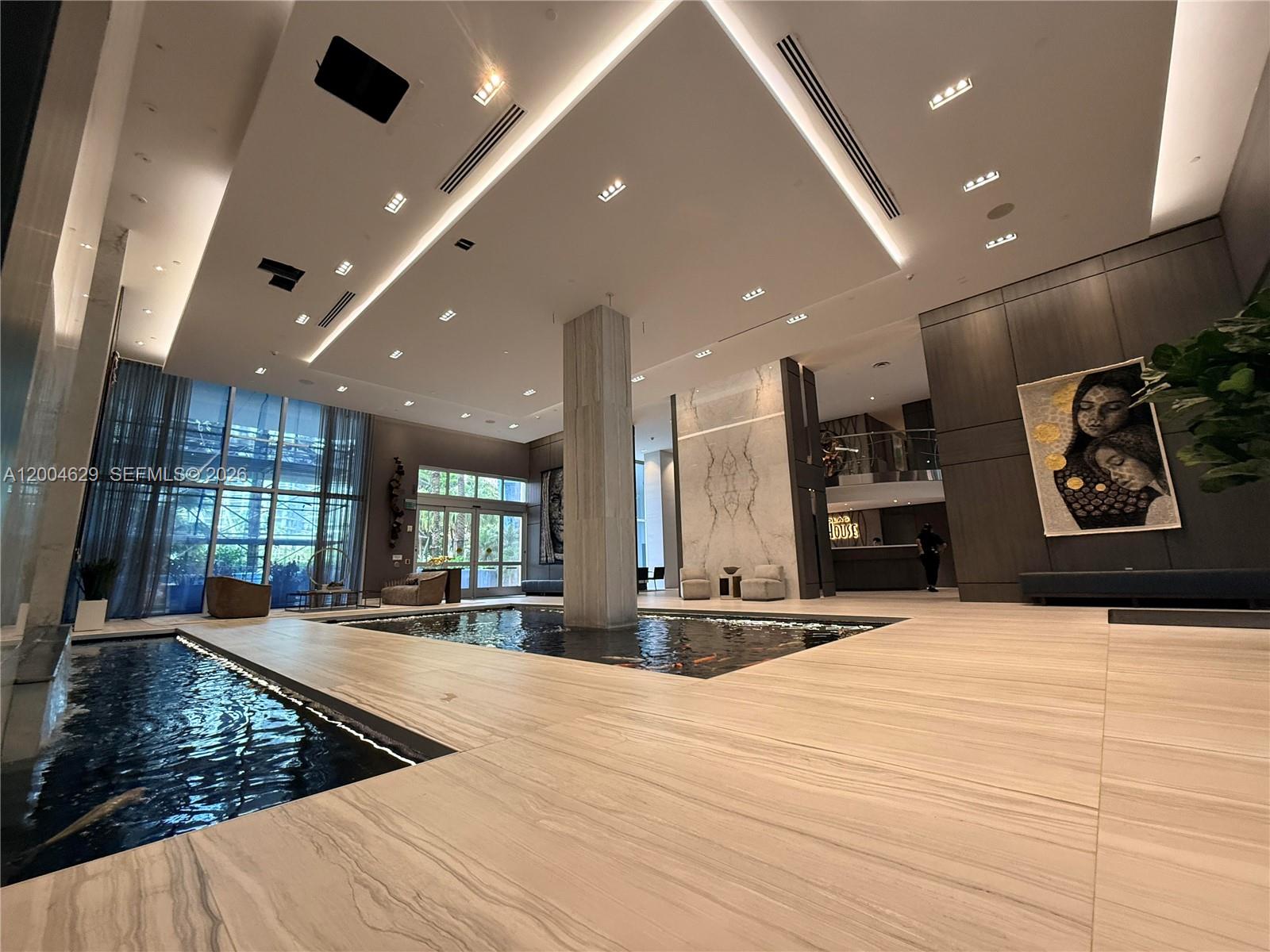 LAS OLAS RIVER HOUSE COND - Residential