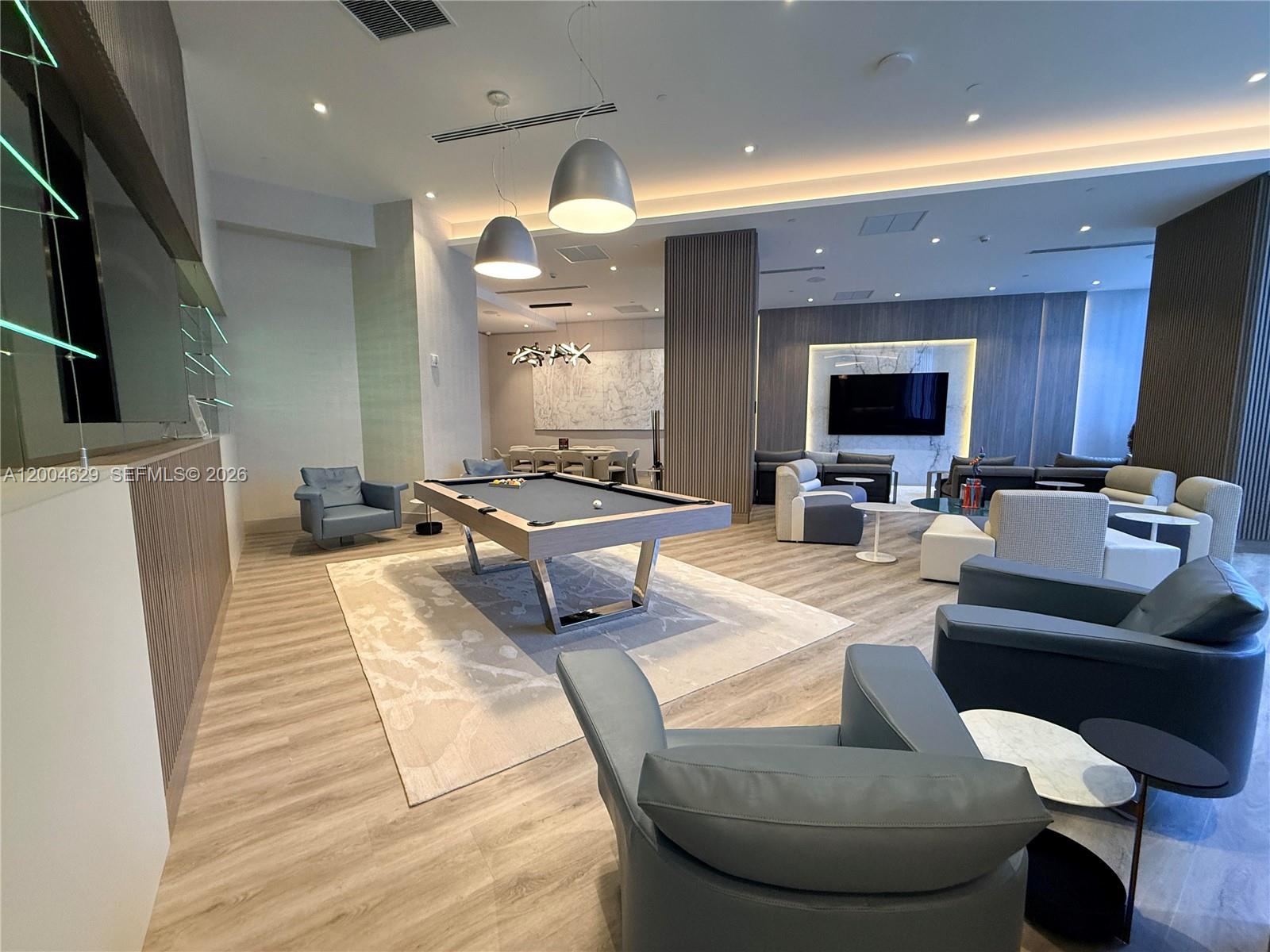 LAS OLAS RIVER HOUSE COND - Residential