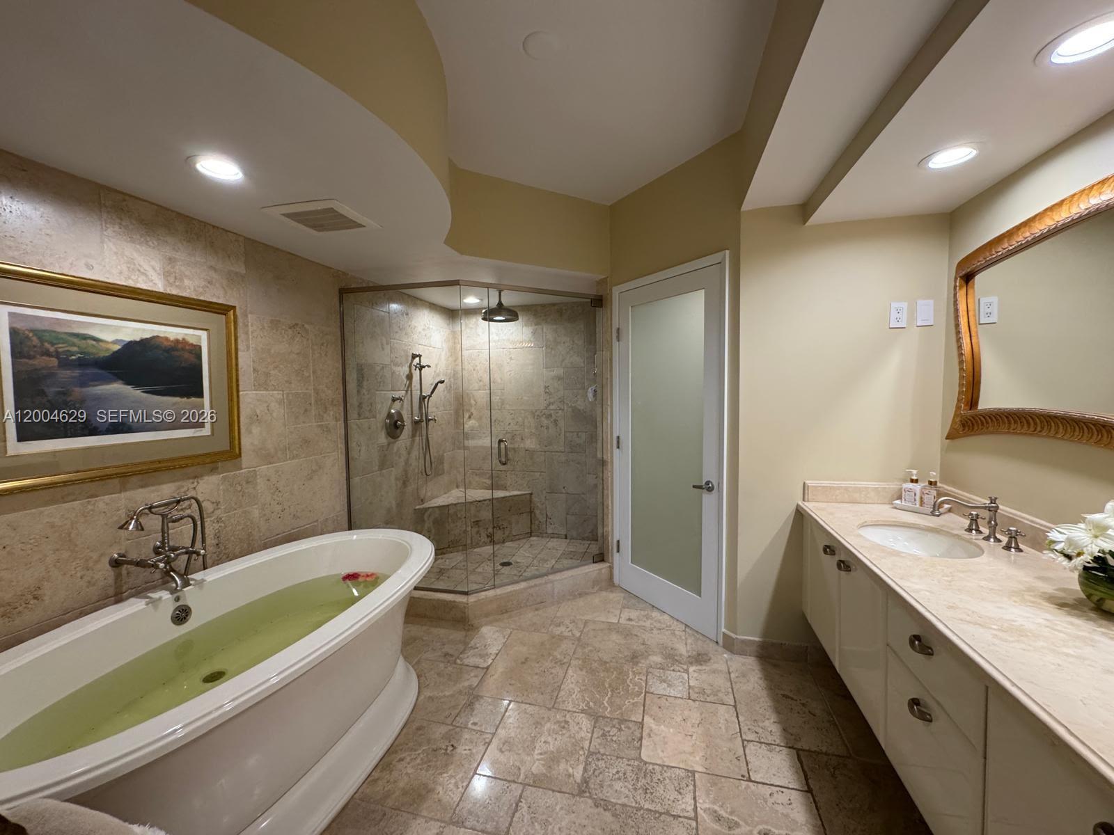 LAS OLAS RIVER HOUSE COND - Residential